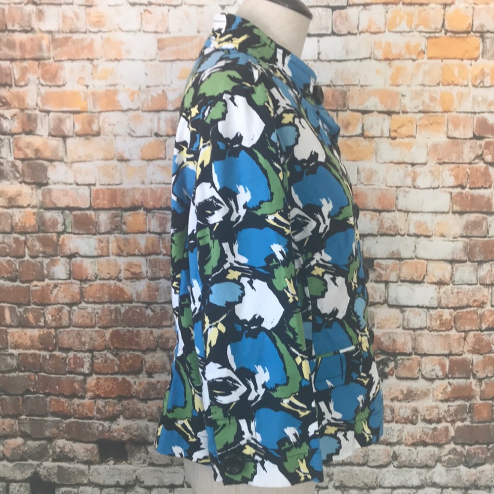5/$20 Charter Club abstract floral petite coat - Picture 4 of 8